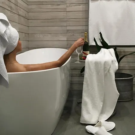 Hotell Historic Hotel Old Domenic-Free Parking-Free Wi-Fi-Free Breakfast-Free Mini Bar 4*